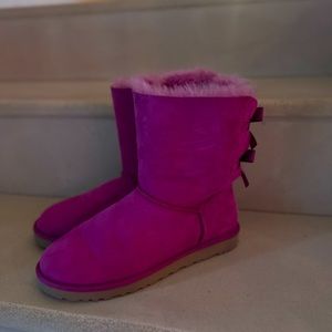 Women's Uggs Lightly worn. Size 9